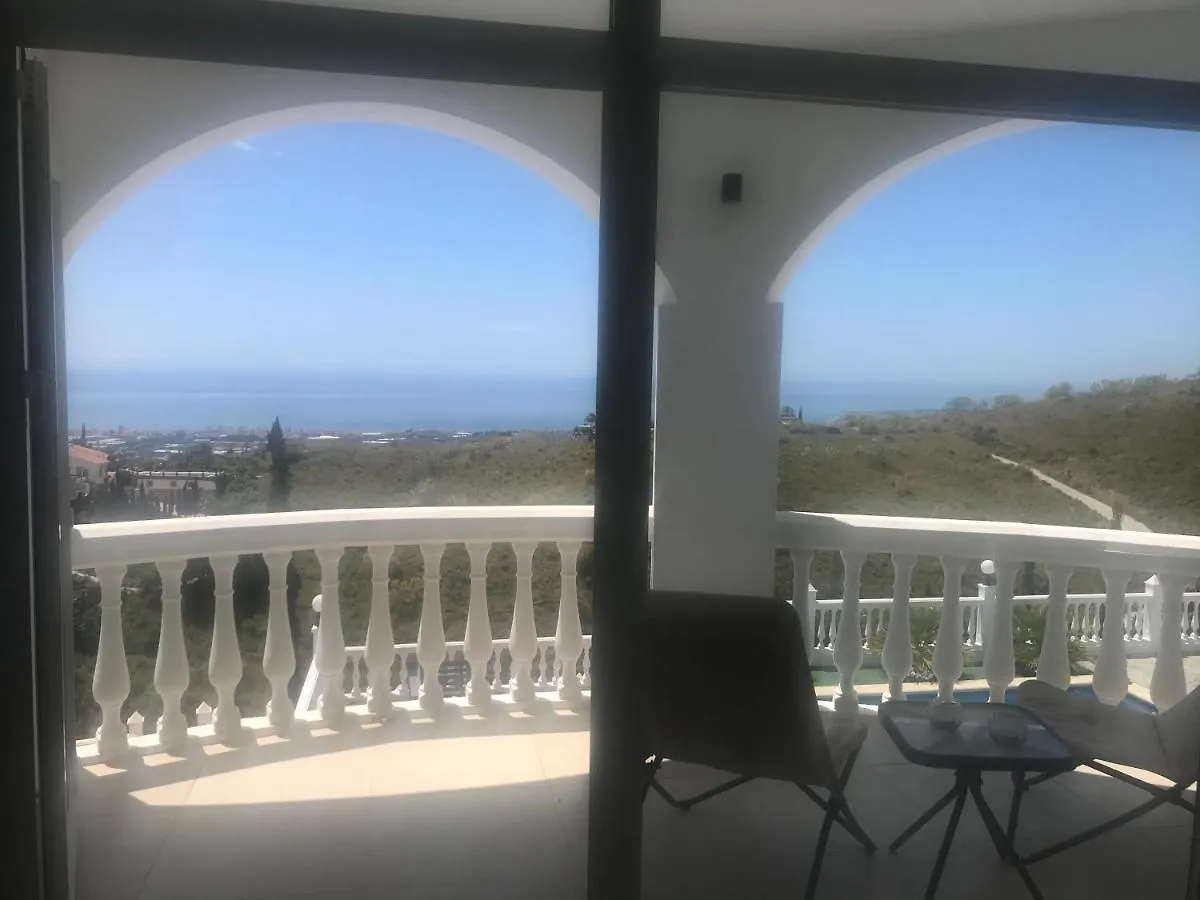Villa Pura Vida Andalusien Algarrobo